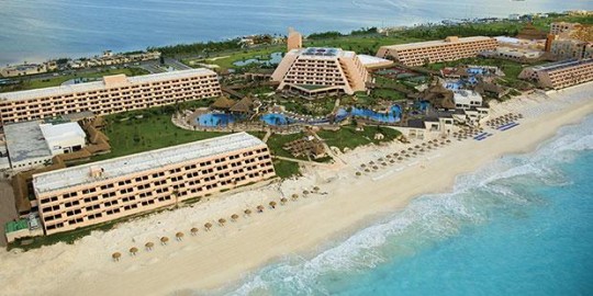 Oasis Cancun resort