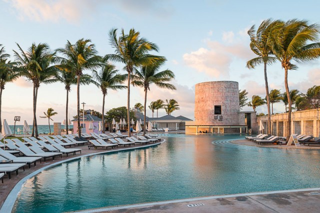 Memories Grand Bahama Resort - pool area