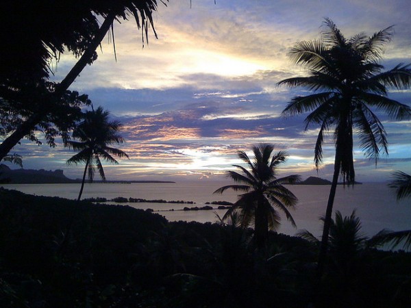 The beautifu and romantic  sunset in Pohnpei Wayne Batzer/flickr