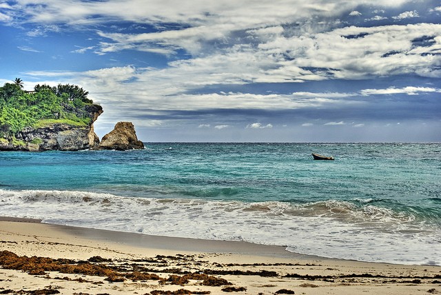 An exemplary beach in Barbados ©Berit Watkin/flickr