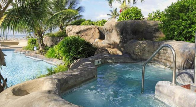 Hot tub and pool at Hilton Barbados Resort