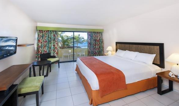 Superior Room at Casa Marina Reef Resort 