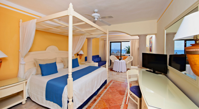 Junior suite at Luxury Bahia Principe Akumal