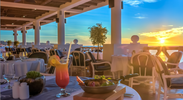 Seaside dining at Pueblo Bonito Los Cabos
