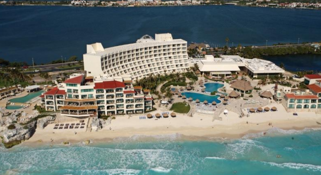 Aerial view of Grand Park Royal Cancun Caribe