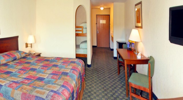 Room at Castle Rock Resort 