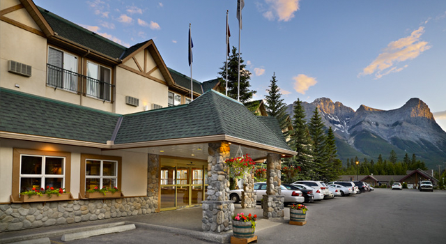 Coast Canmore Hotel and Conference Centre