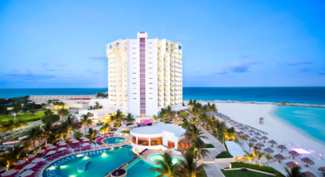 Krystal Grand Punta Cancun resort